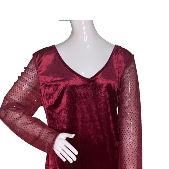 BloomChic NWT See Thru Sequined Long Sleeve V-Neck Burgundy Size 14-16 - Picture 2 of 15